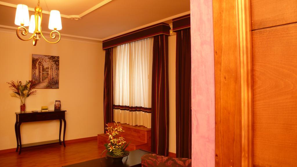 Hostal Cabrera Motril Exteriör bild