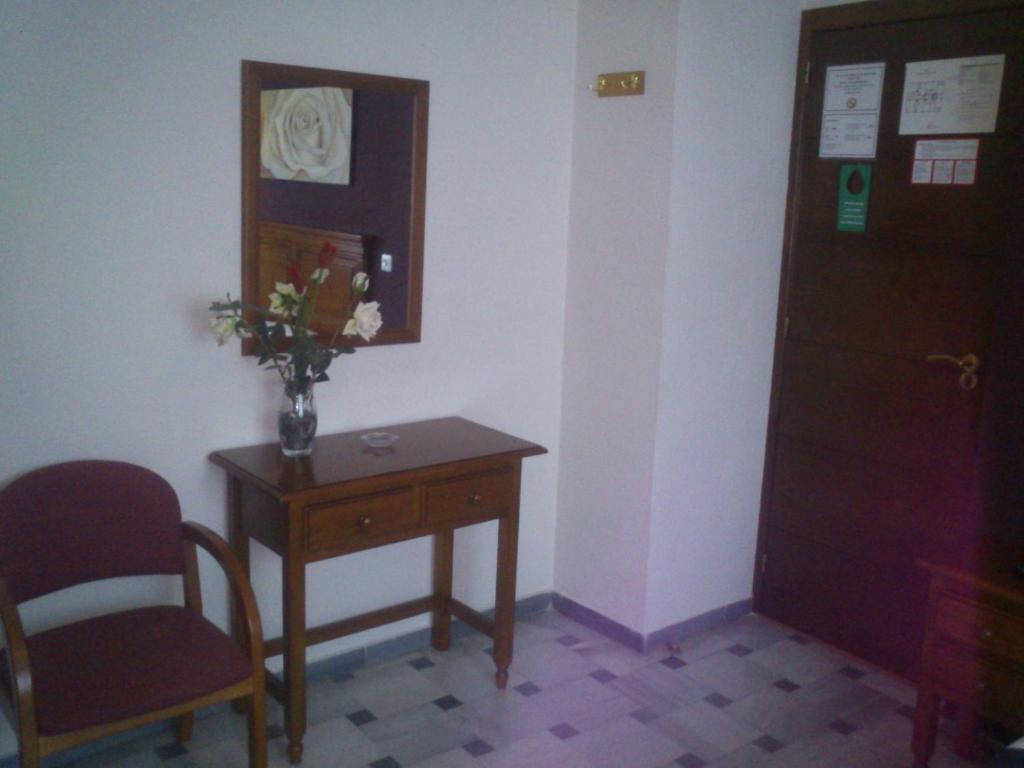 Hostal Cabrera Motril Exteriör bild