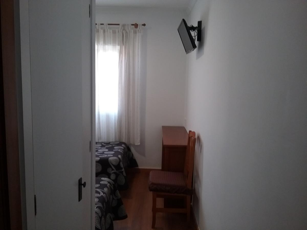Hostal Cabrera Motril Exteriör bild
